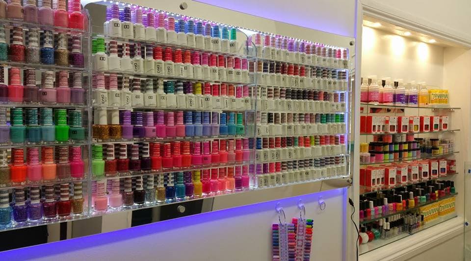 Shopper Spotlight: Kelly’s Nails