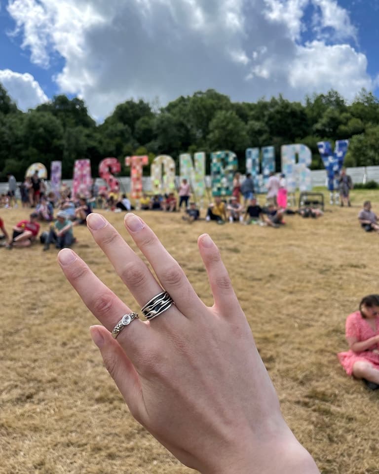 Win free jewellery this summer with Silver Scene